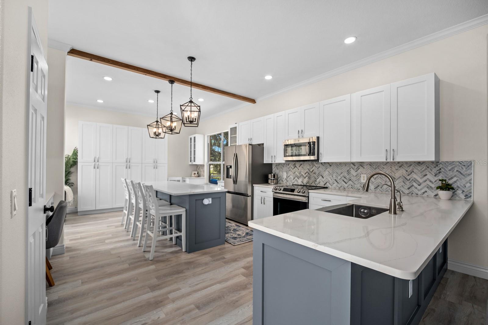 5436 TWIN CREEKS DRIVE, Valrico, FL 33596