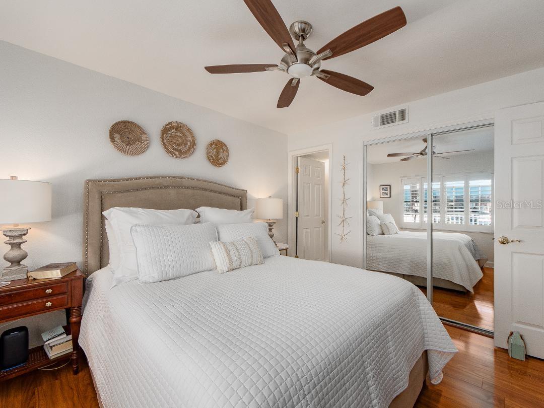 205 DOLPHIN POINT, #6, Clearwater, FL 33767