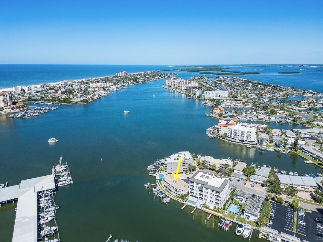 205 DOLPHIN POINT, #6, Clearwater, FL 33767