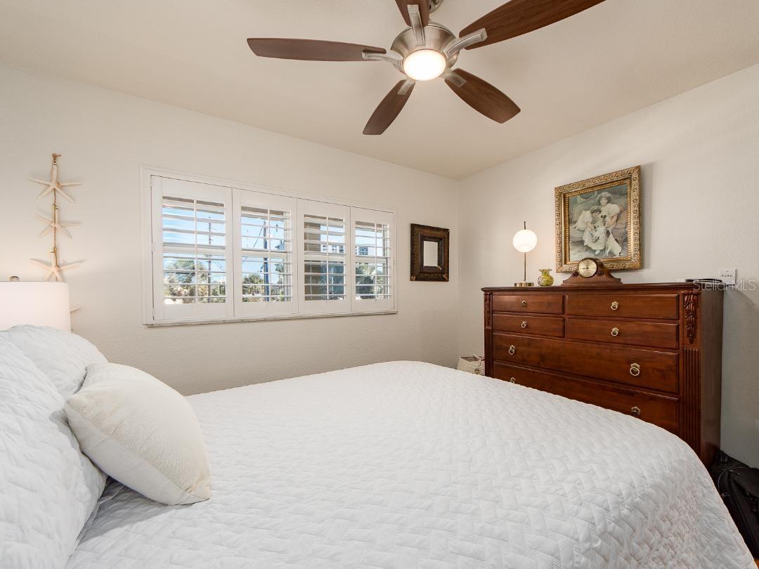 205 DOLPHIN POINT, #6, Clearwater, FL 33767