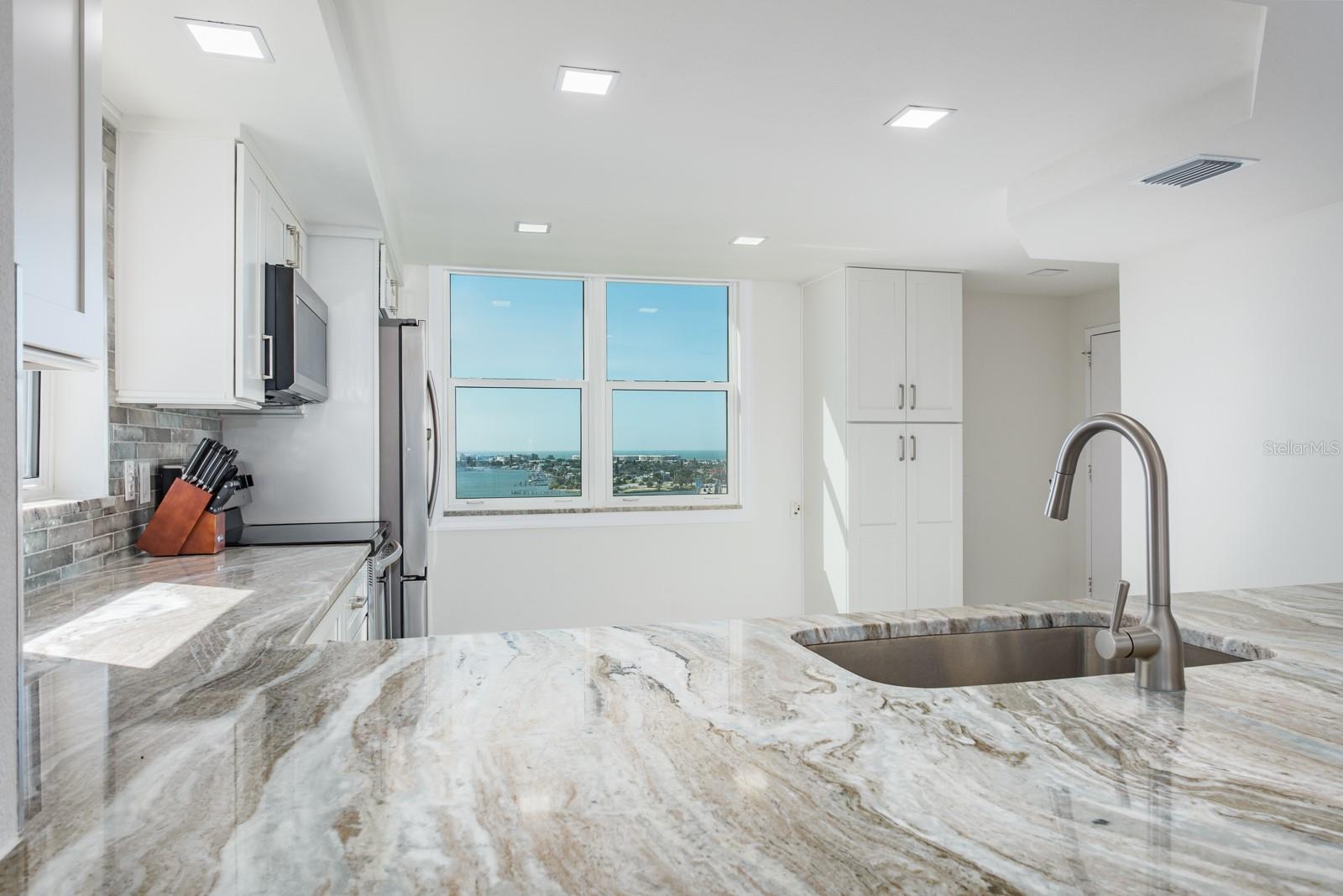 7300 SUN ISLAND DRIVE S, #1501, South Pasadena, FL 33707