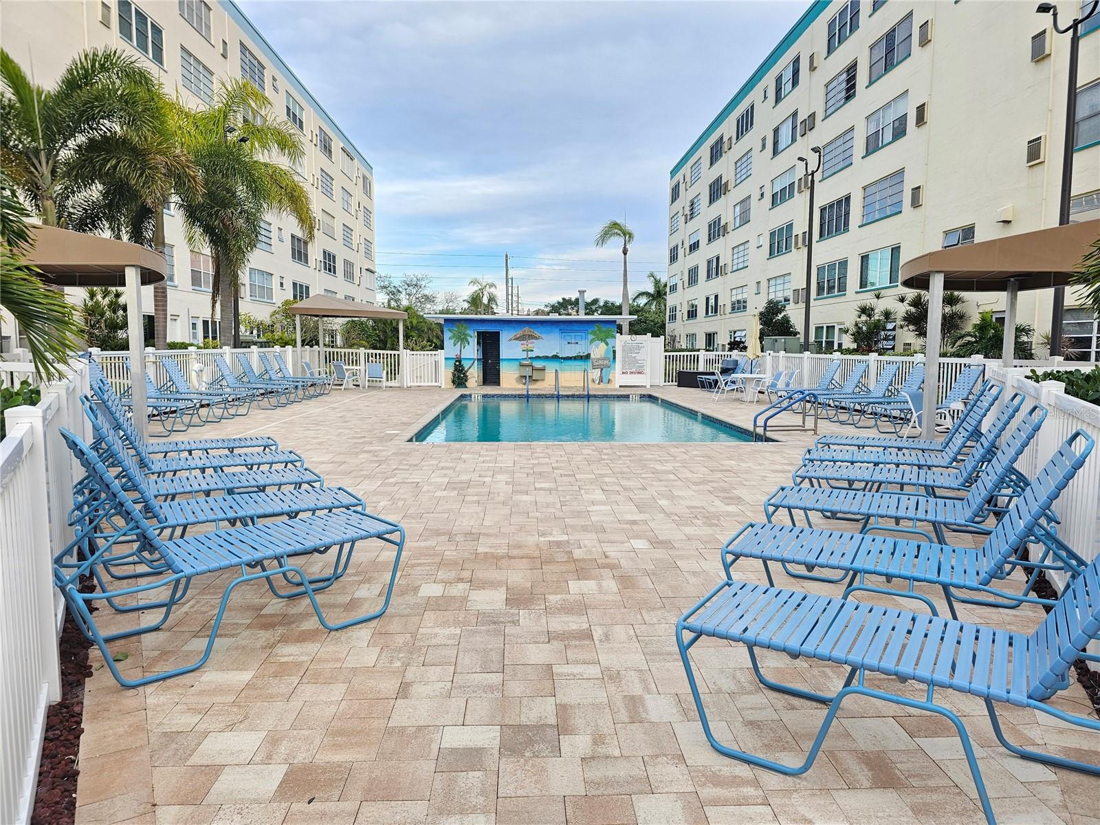 5980 SHORE BOULEVARD S, #1006, Gulfport, FL 33707
