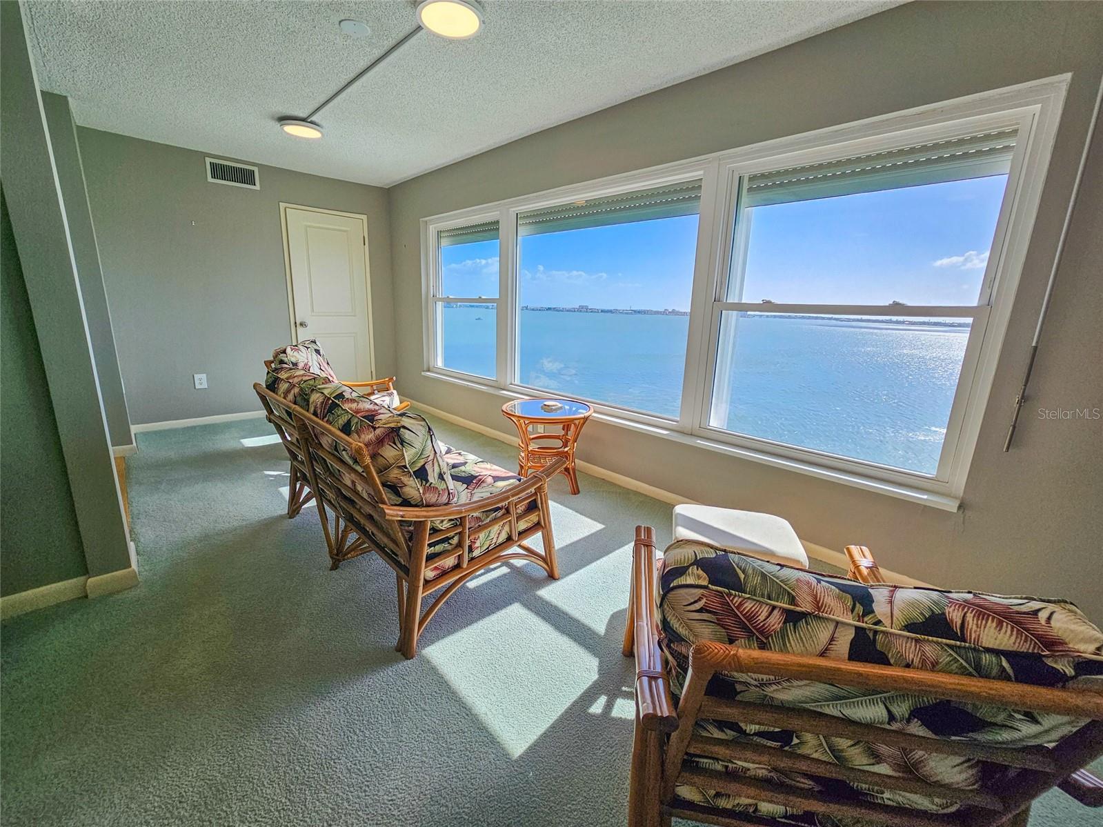 5980 SHORE BOULEVARD S, #1006, Gulfport, FL 33707