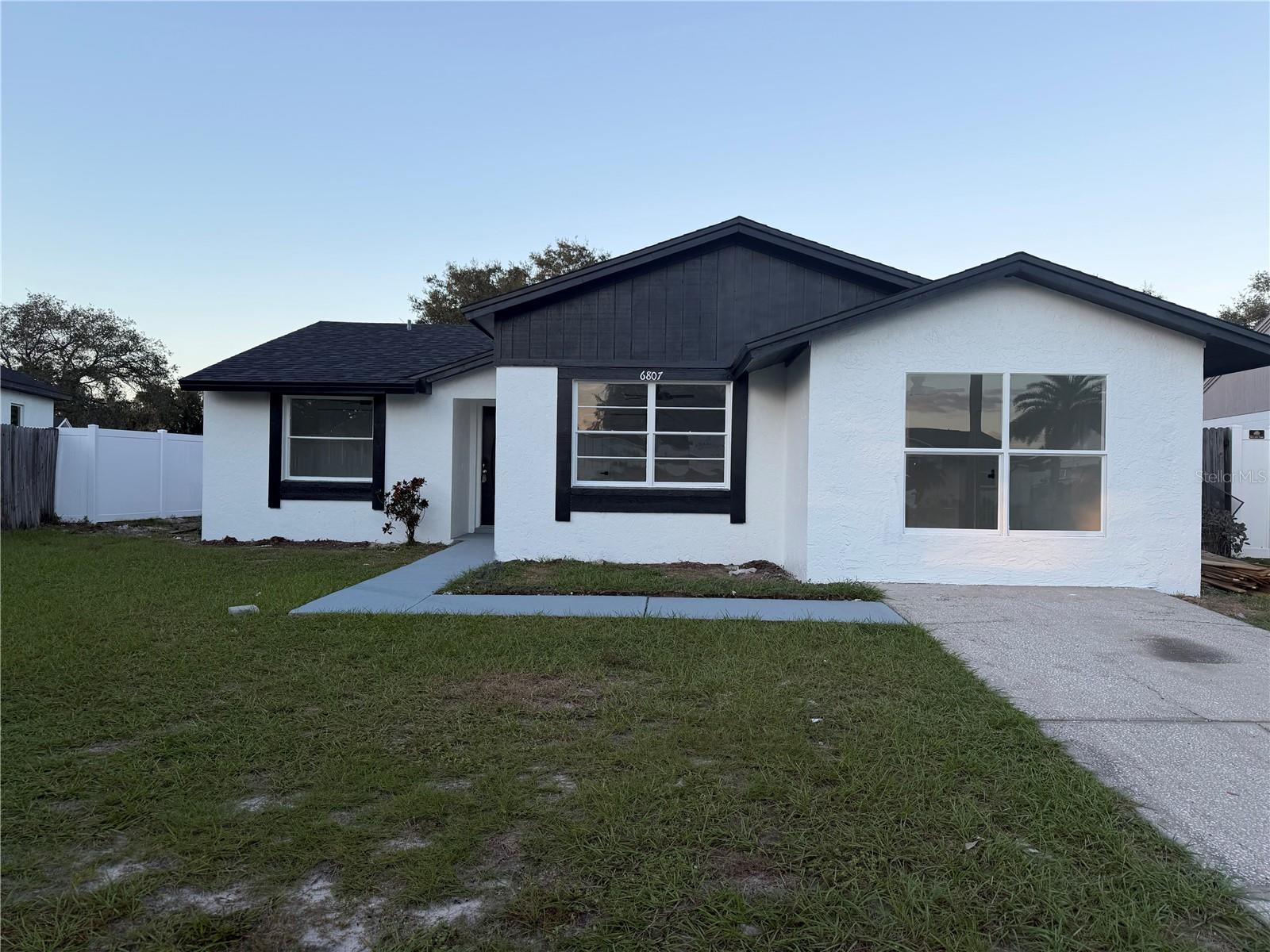 6807 WHITE CLIFFS WAY, Tampa, FL 33625 6807 WHITE CLIFFS WAY, Tampa, FL 33625