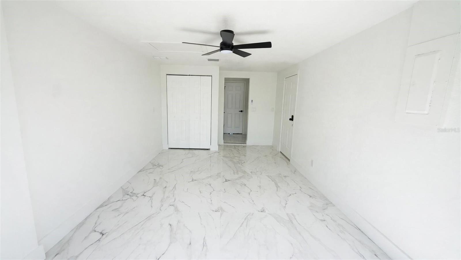6807 WHITE CLIFFS WAY, Tampa, FL 33625