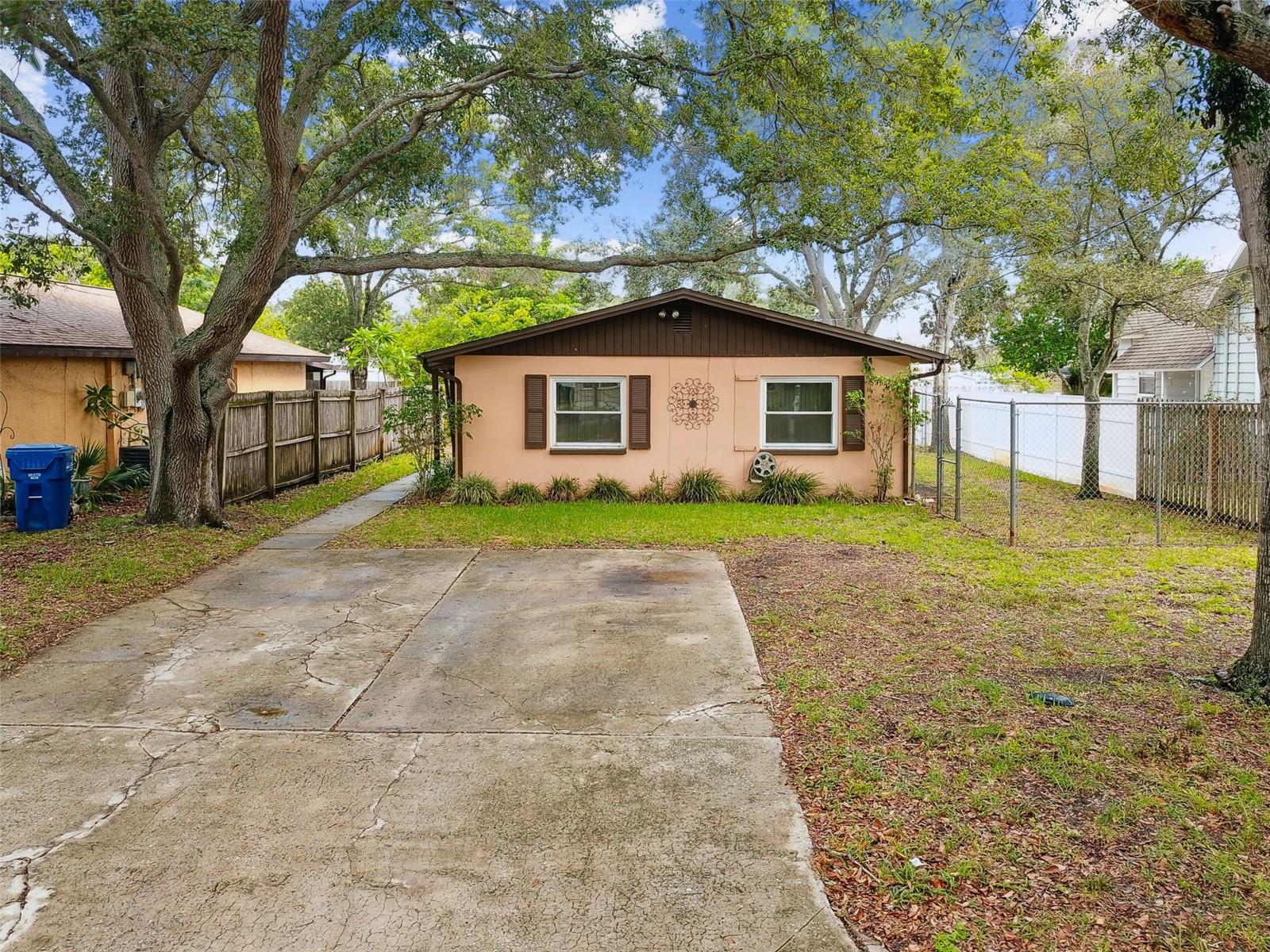 504 5TH AVENUE SW, Largo, FL 33770