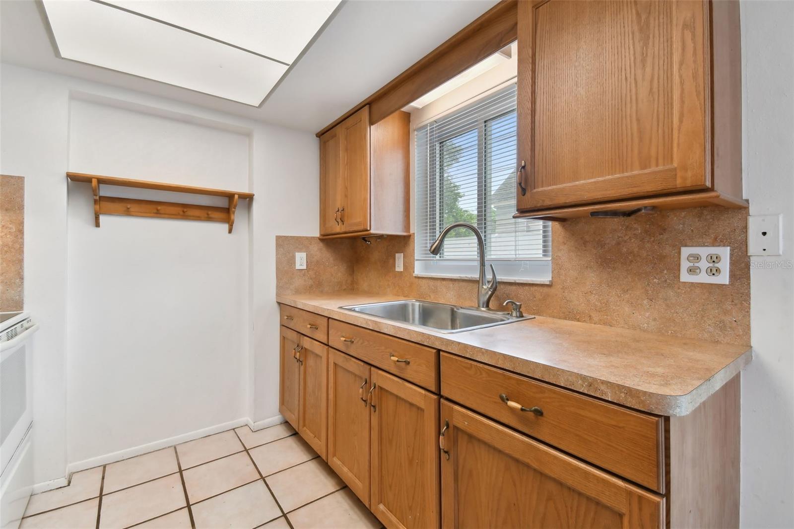 504 5TH AVENUE SW, Largo, FL 33770