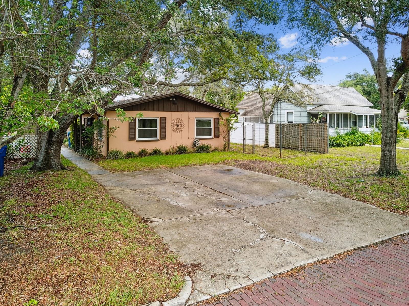504 5TH AVENUE SW, Largo, FL 33770