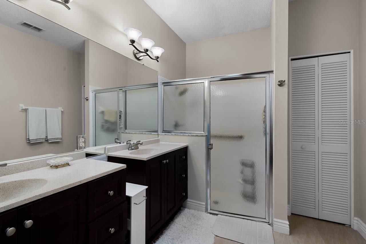 1122 MCDANIEL STREET, #1122, Sun City Center, FL 33573