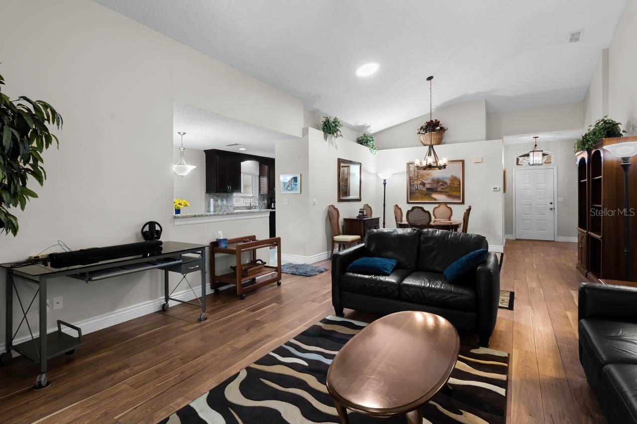 1122 MCDANIEL STREET, #1122, Sun City Center, FL 33573