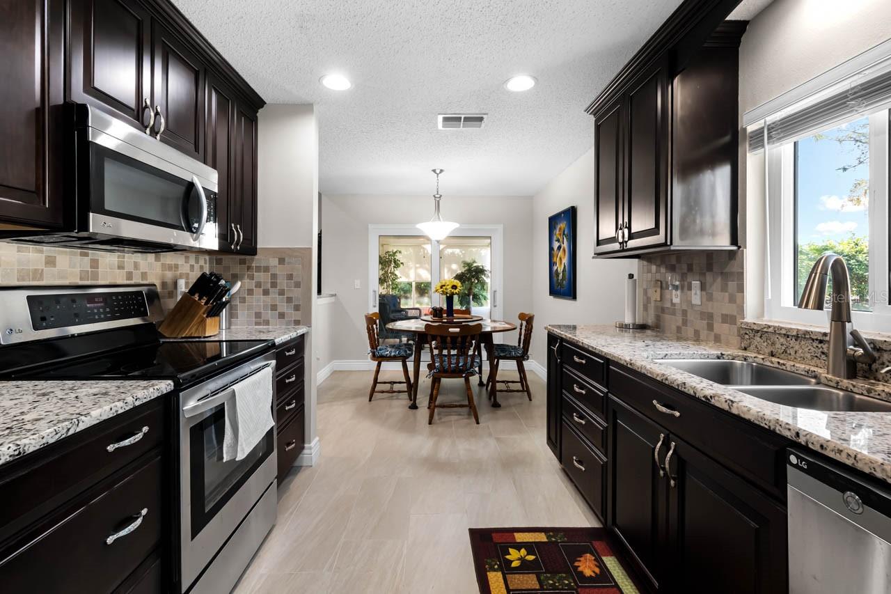 1122 MCDANIEL STREET, #1122, Sun City Center, FL 33573