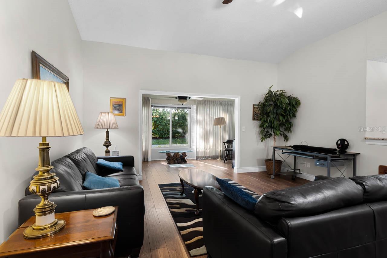 1122 MCDANIEL STREET, #1122, Sun City Center, FL 33573