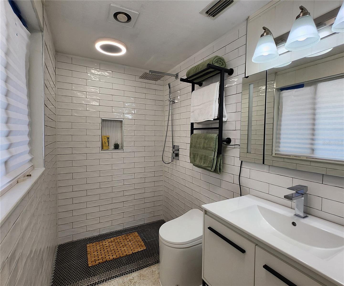 en suite bathroom
