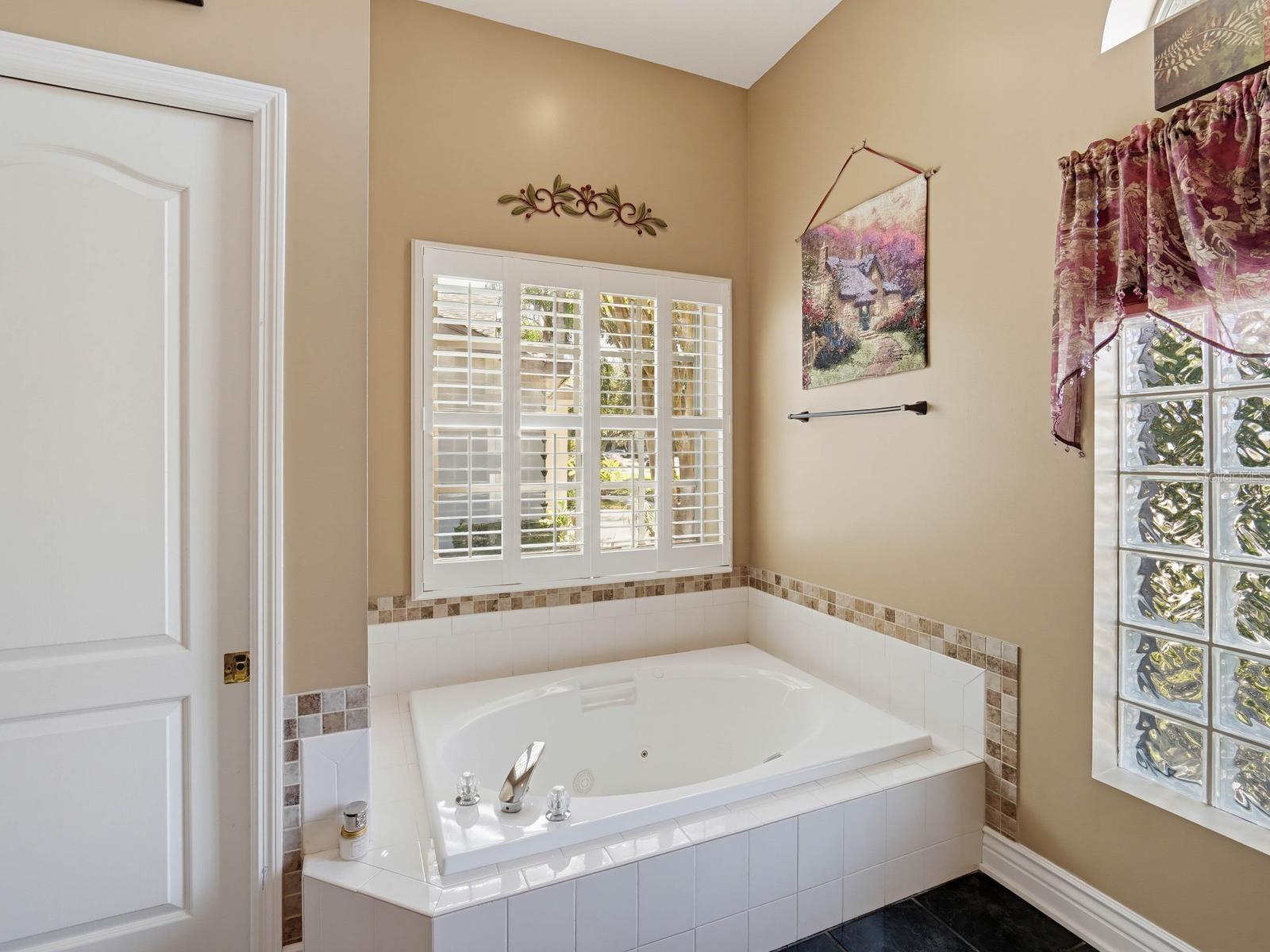 4175 KIRKALDY DRIVE, Palm Harbor, FL 34685