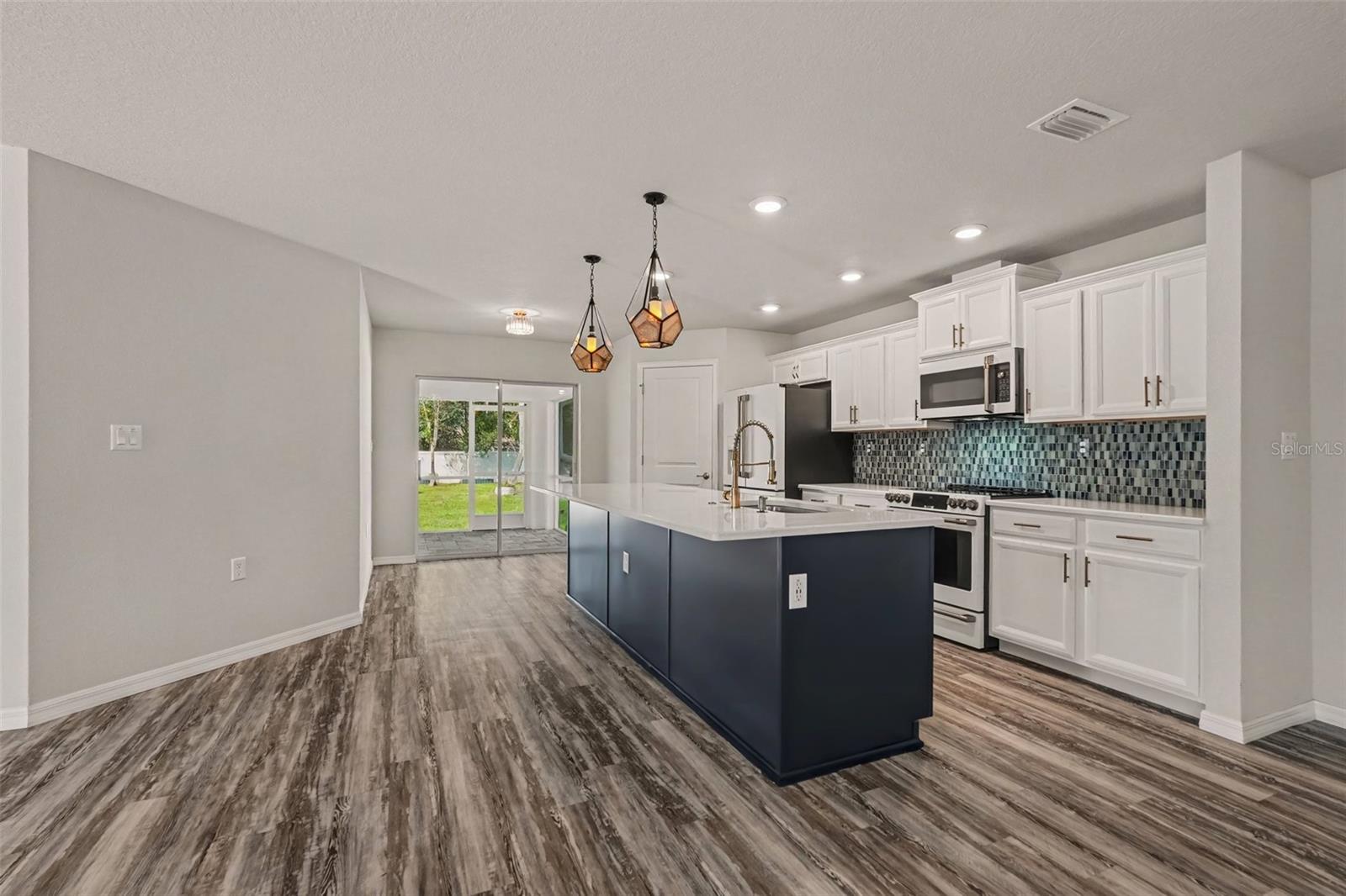 7451 BLACKBIRD AVENUE, Weeki Wachee, FL 34613