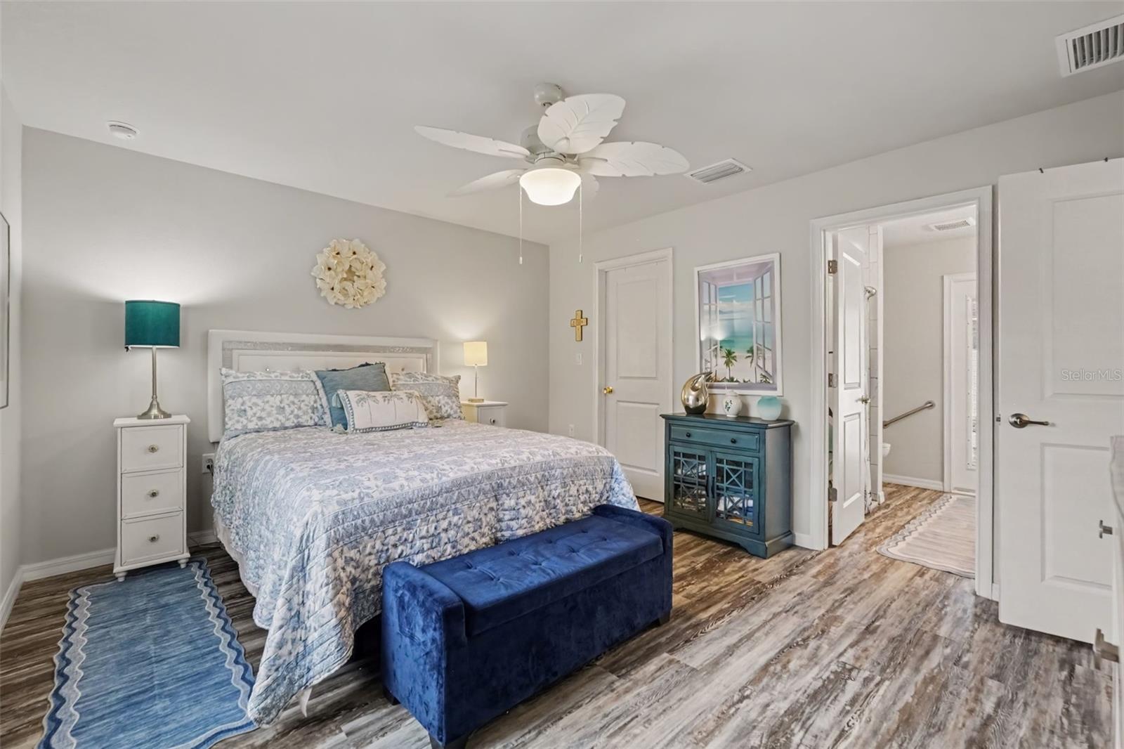 7451 BLACKBIRD AVENUE, Weeki Wachee, FL 34613