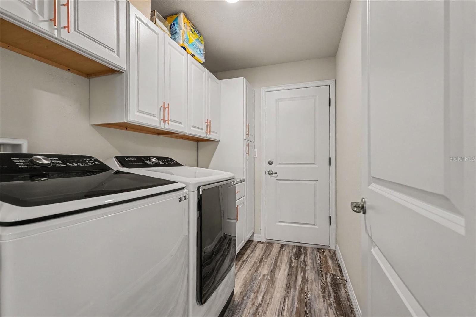 7451 BLACKBIRD AVENUE, Weeki Wachee, FL 34613