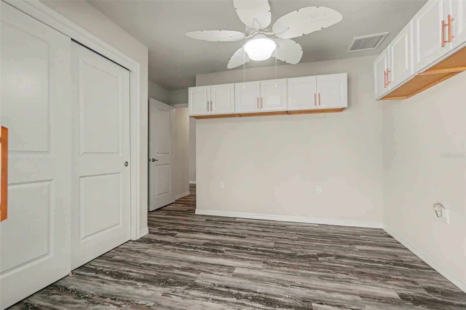 7451 BLACKBIRD AVENUE, Weeki Wachee, FL 34613