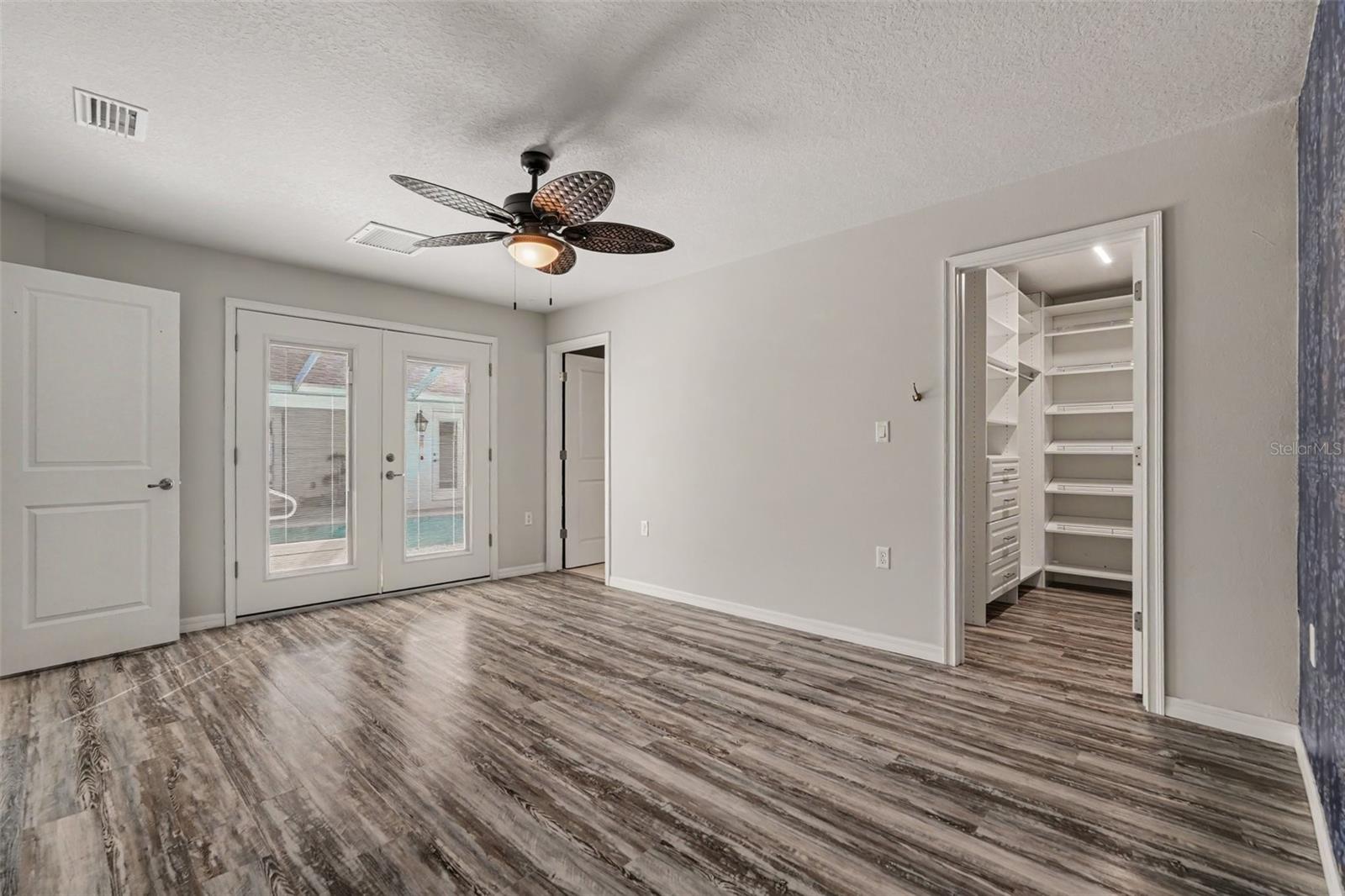 7451 BLACKBIRD AVENUE, Weeki Wachee, FL 34613
