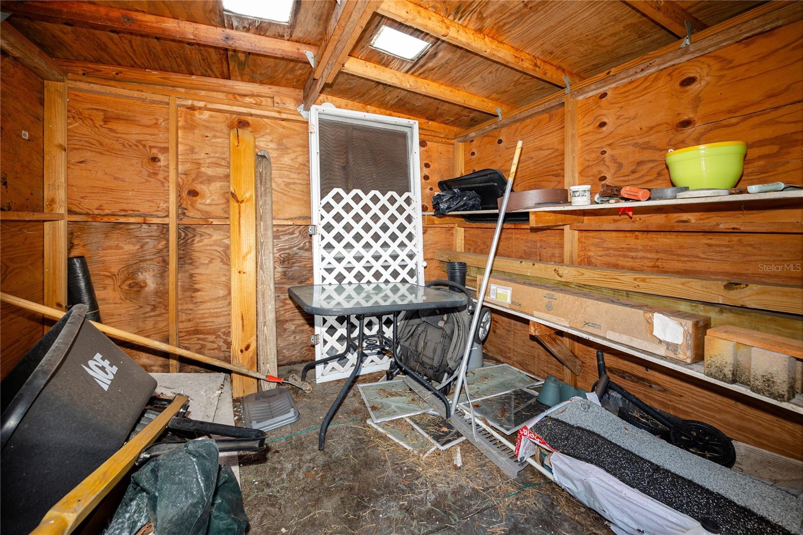 Shed