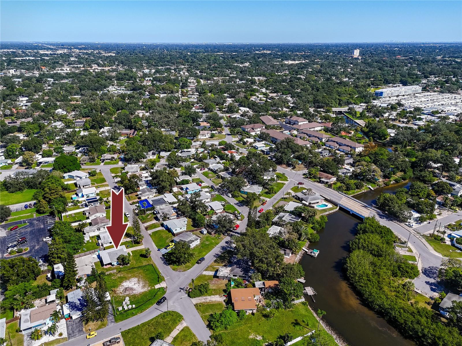 925 67TH STREET S, St Petersburg, FL 33707