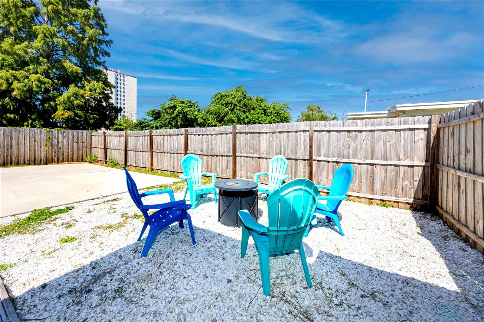 925 67TH STREET S, St Petersburg, FL 33707