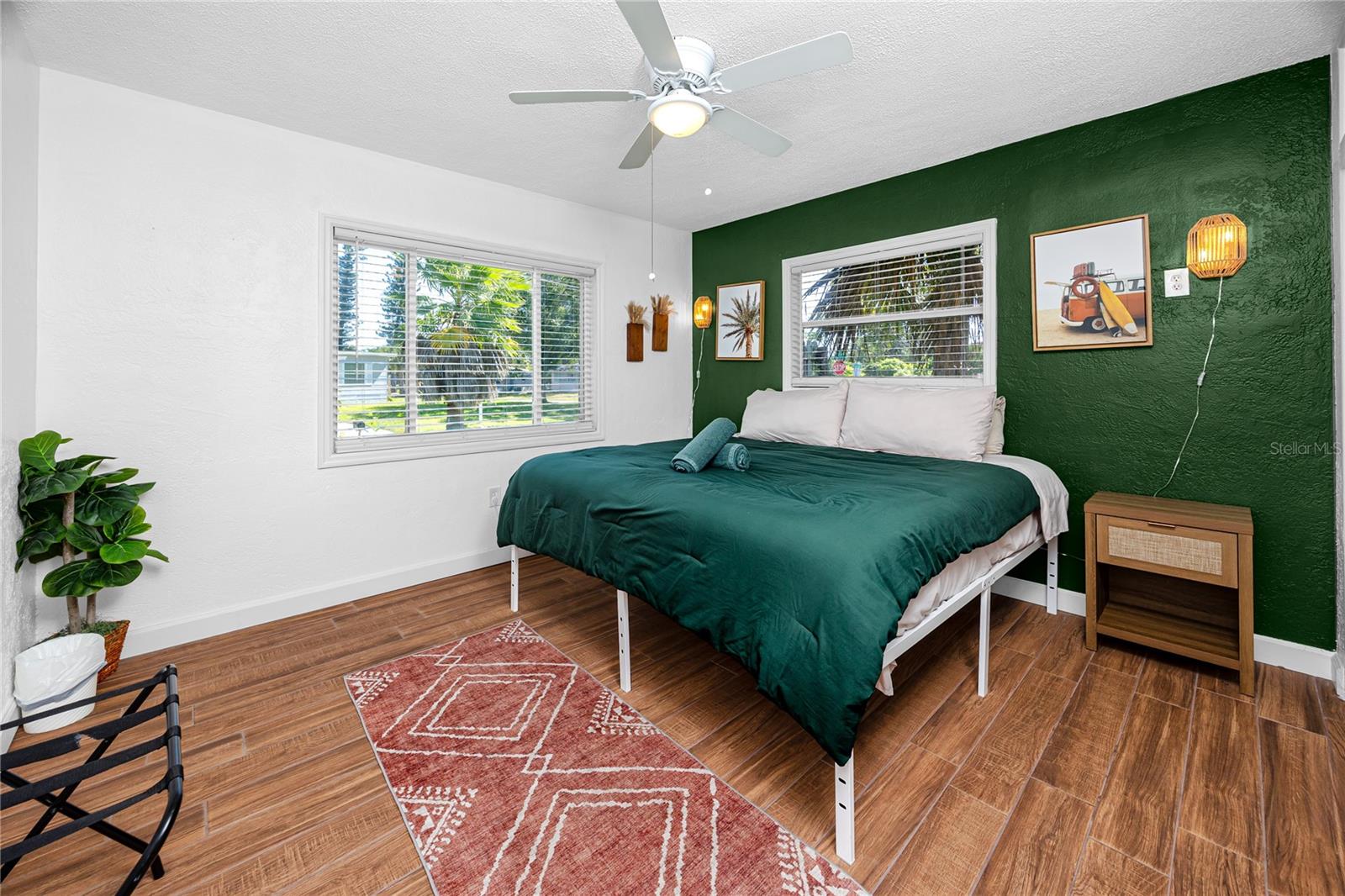 925 67TH STREET S, St Petersburg, FL 33707