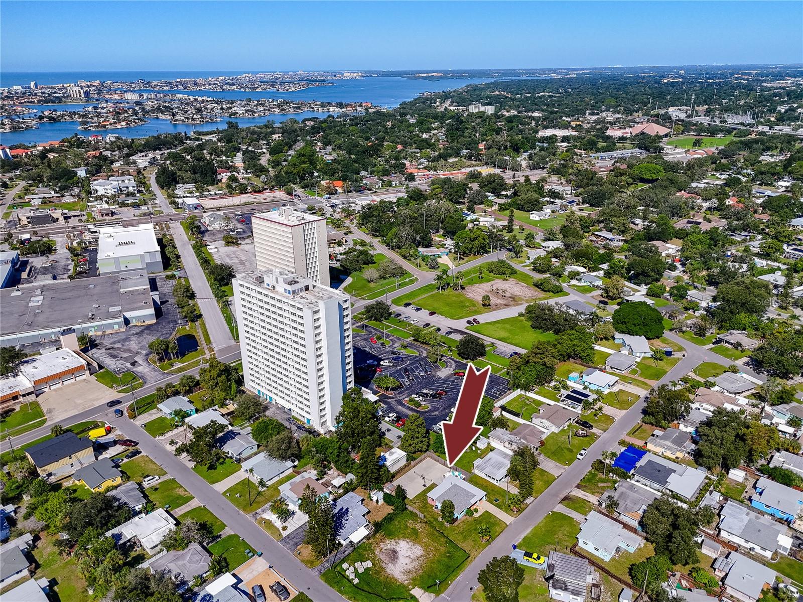 925 67TH STREET S, St Petersburg, FL 33707