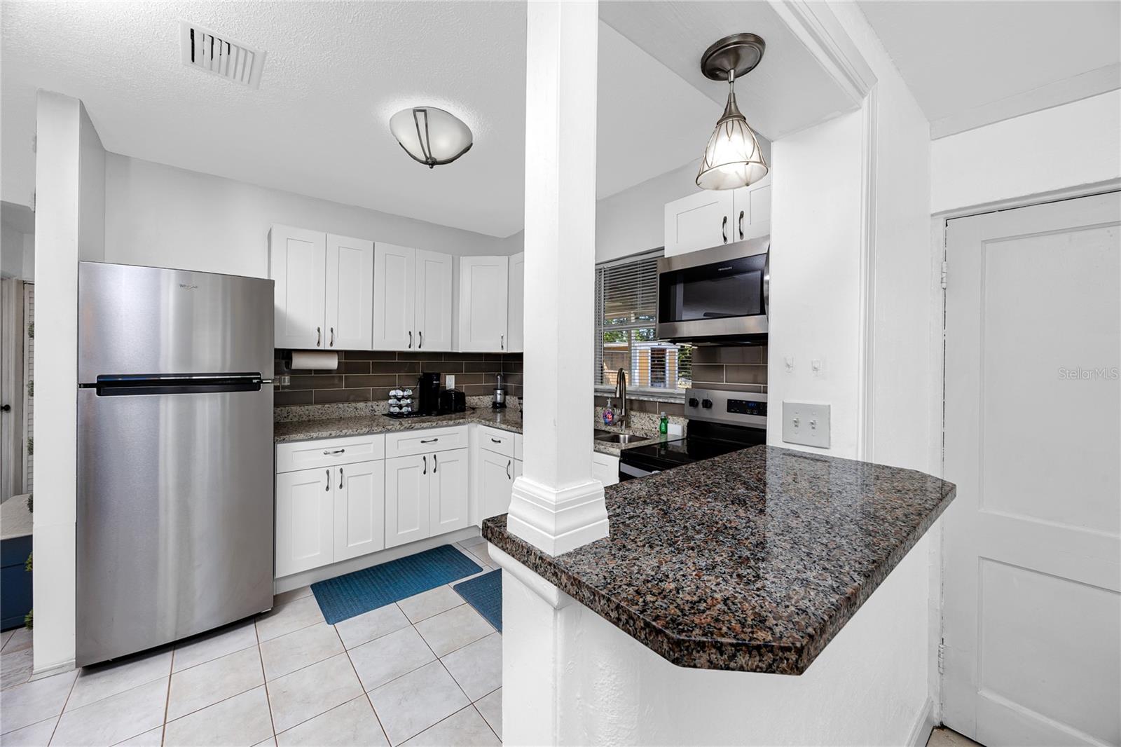 925 67TH STREET S, St Petersburg, FL 33707