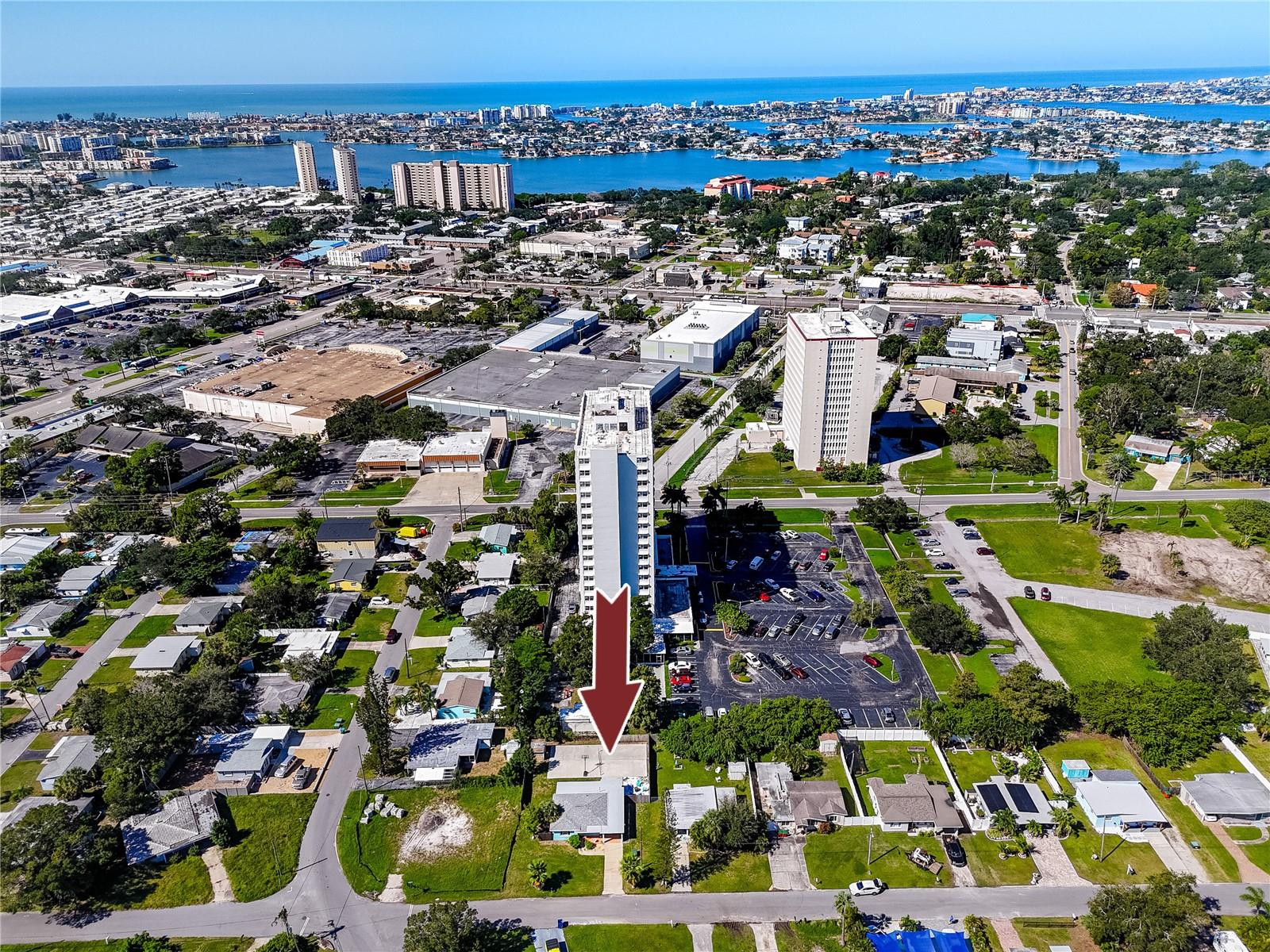 925 67TH STREET S, St Petersburg, FL 33707