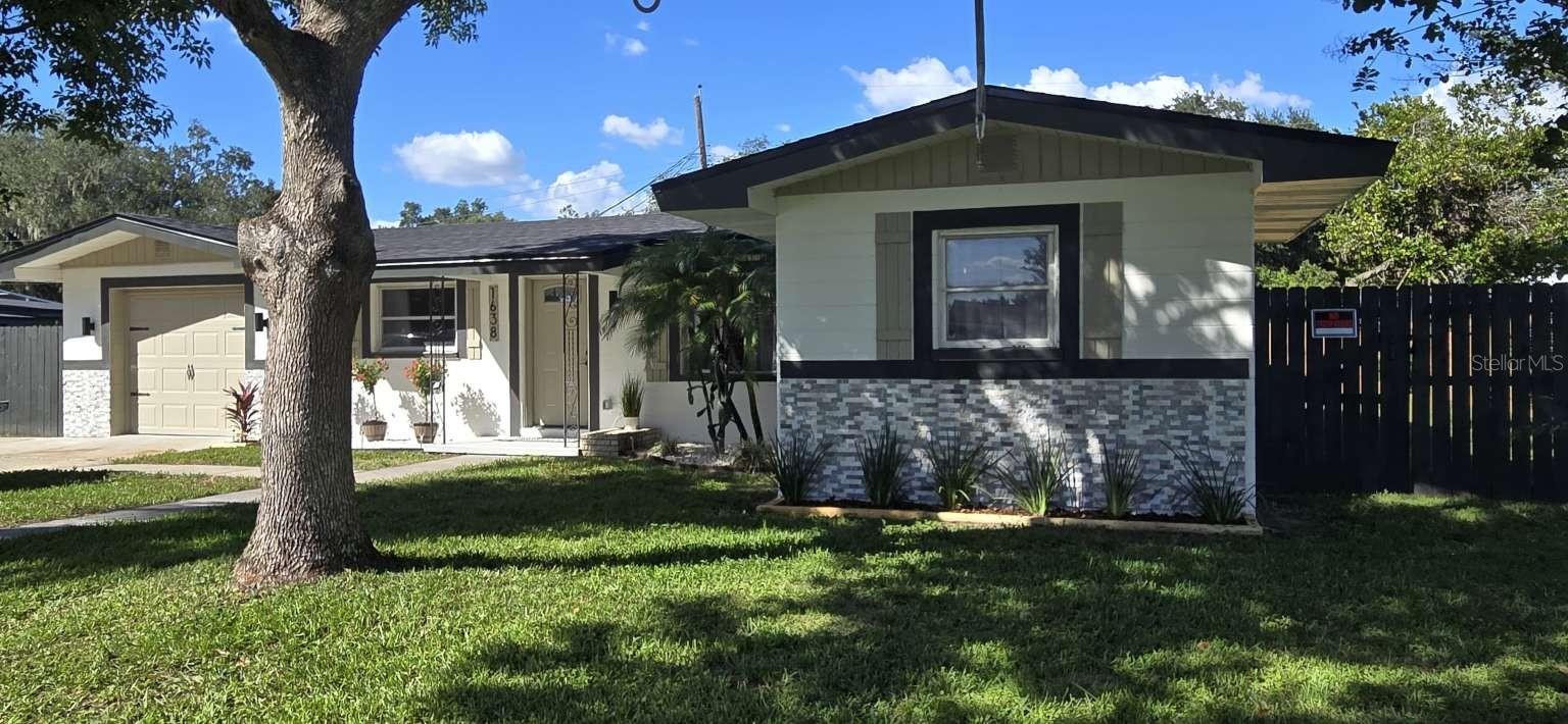1638 PINEBERRY STREET, Lakeland, FL 33803 1638 PINEBERRY STREET, Lakeland, FL 33803