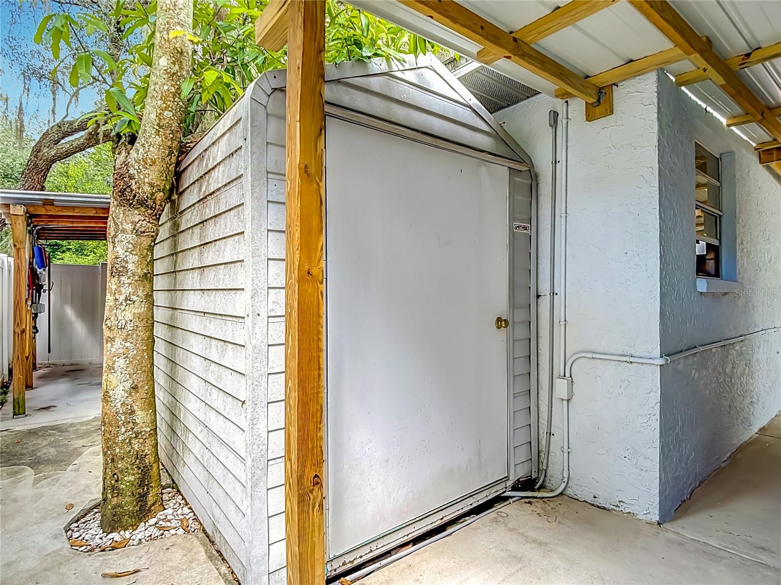12920 N ALBANY AVENUE, Tampa, FL 33612
