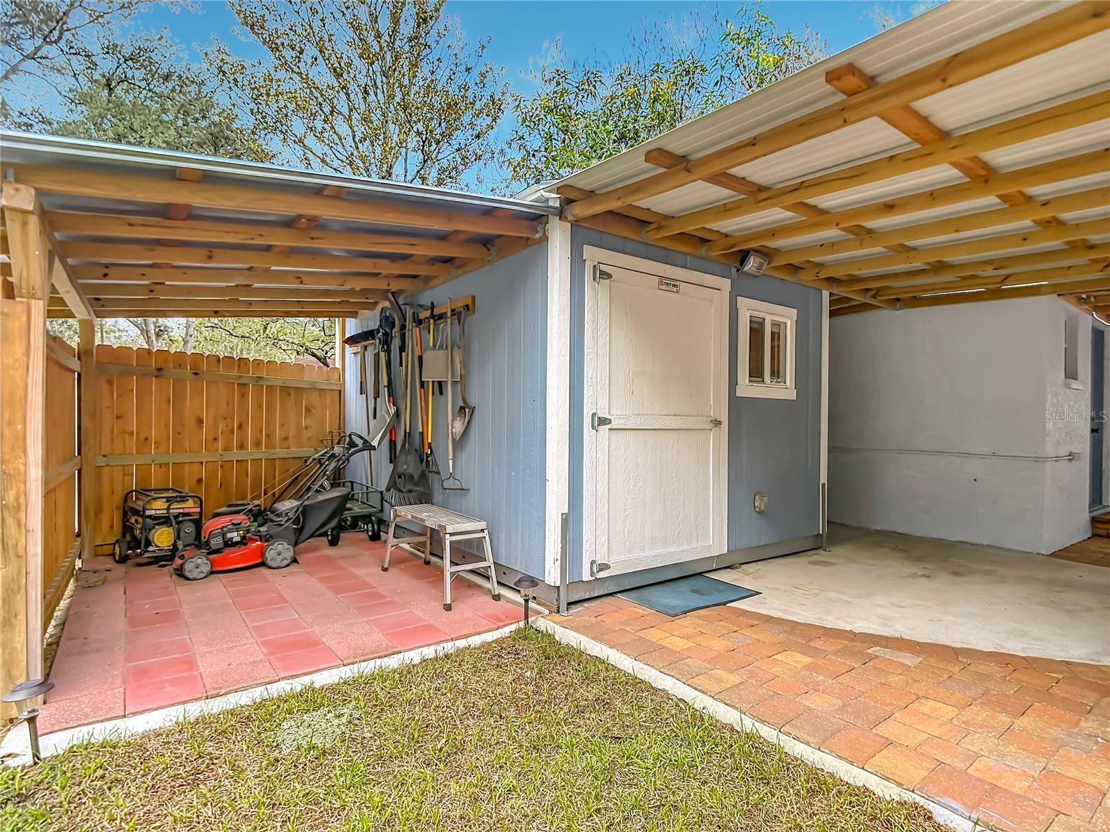 12920 N ALBANY AVENUE, Tampa, FL 33612