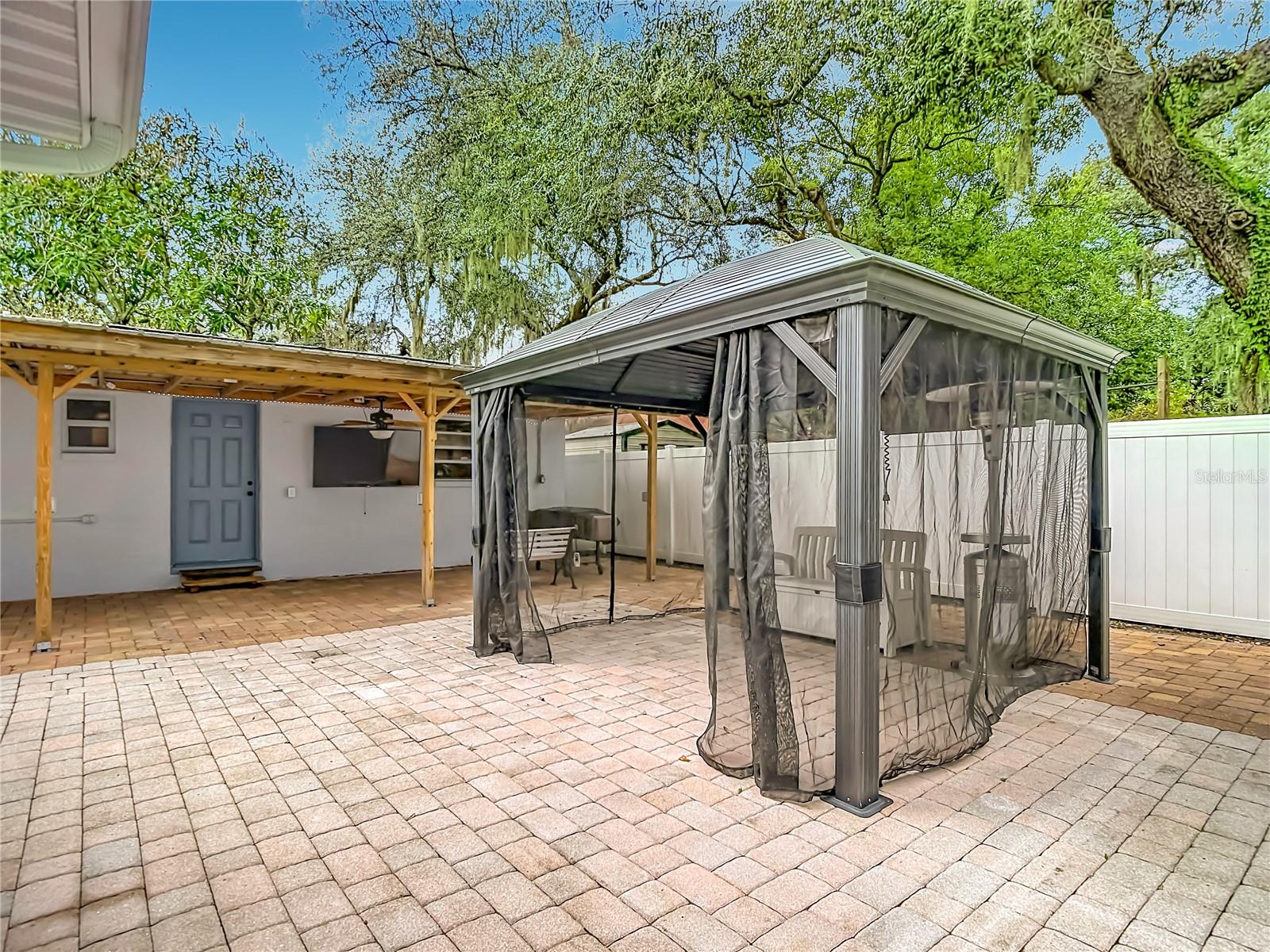 12920 N ALBANY AVENUE, Tampa, FL 33612