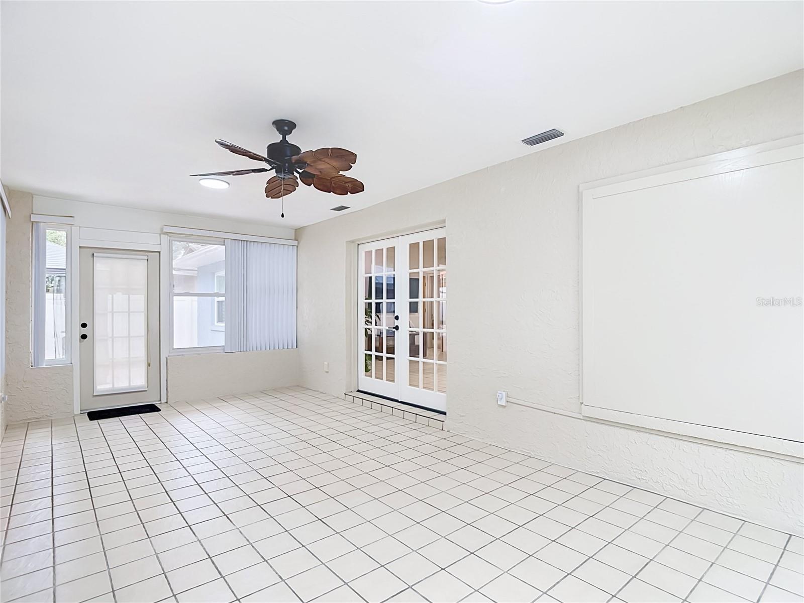 12920 N ALBANY AVENUE, Tampa, FL 33612