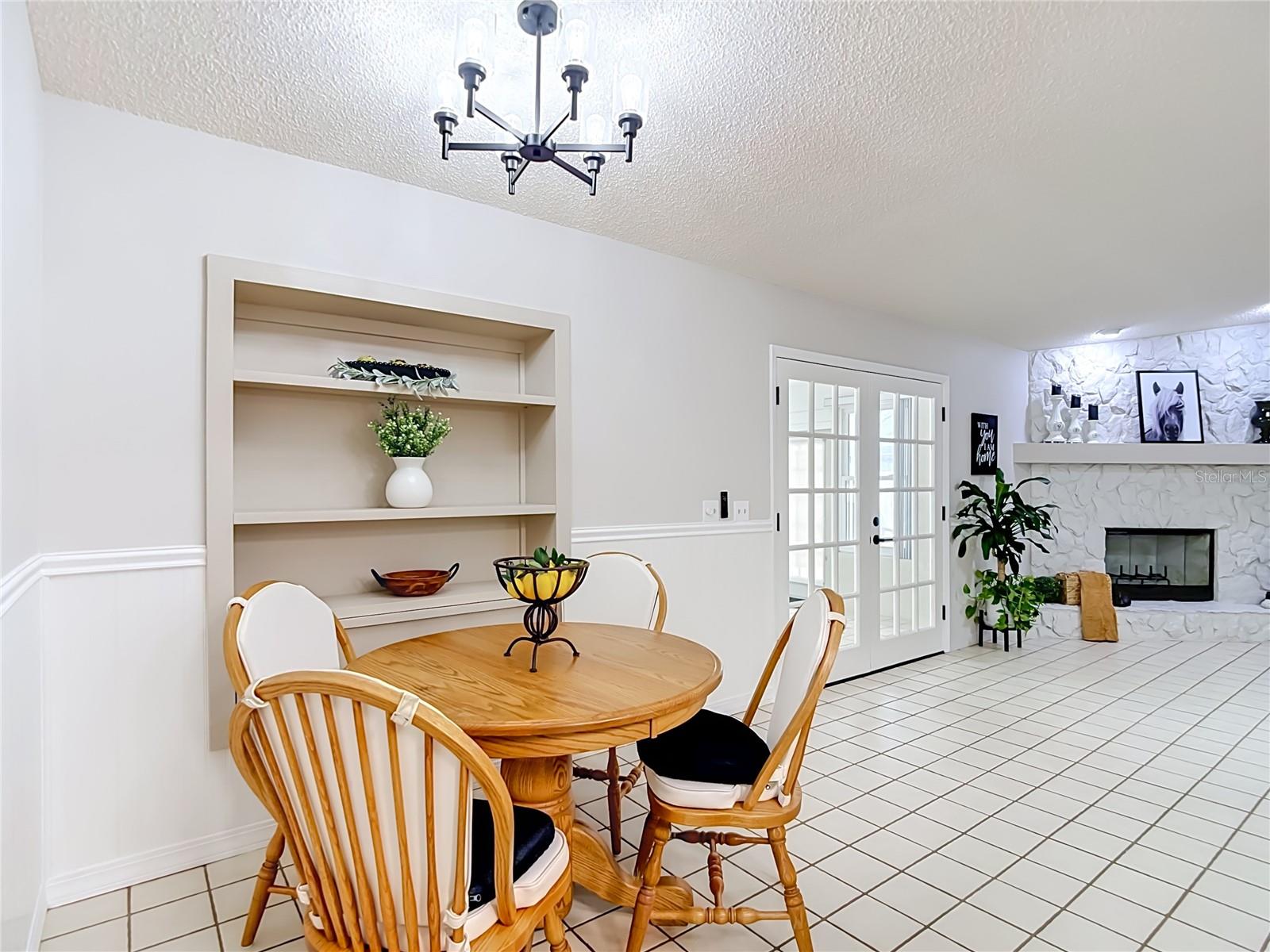12920 N ALBANY AVENUE, Tampa, FL 33612
