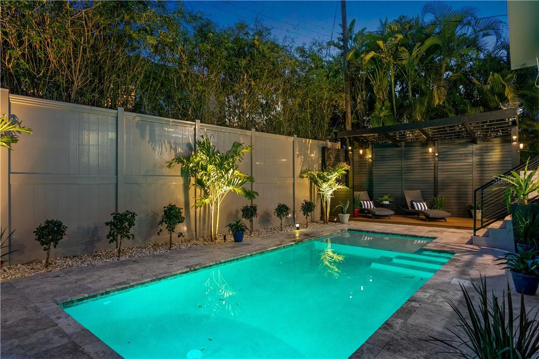 21 BAFFIN AVENUE, Tampa, FL 33606