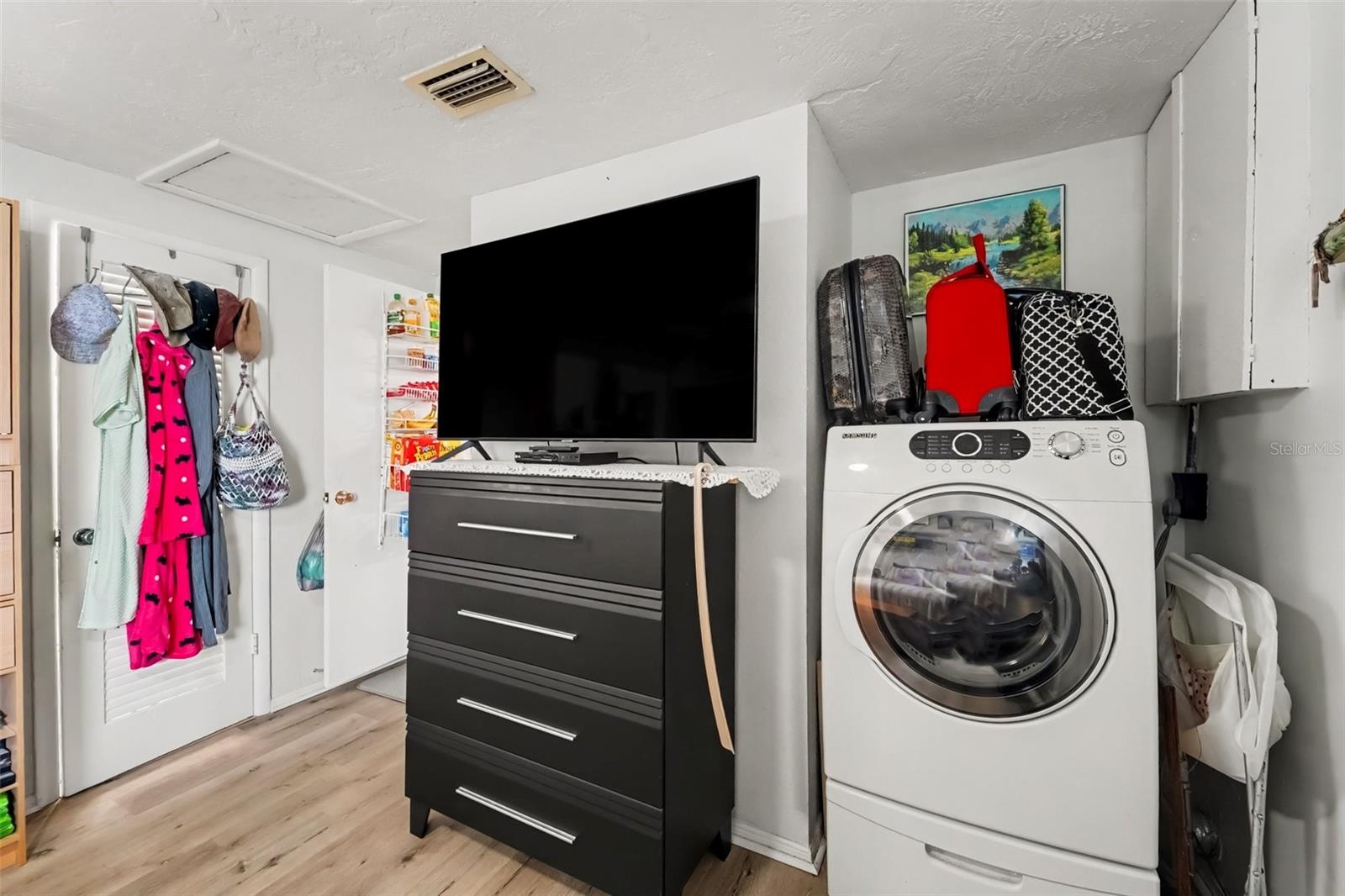 2049 MAUREEN DRIVE, Holiday, FL 34690