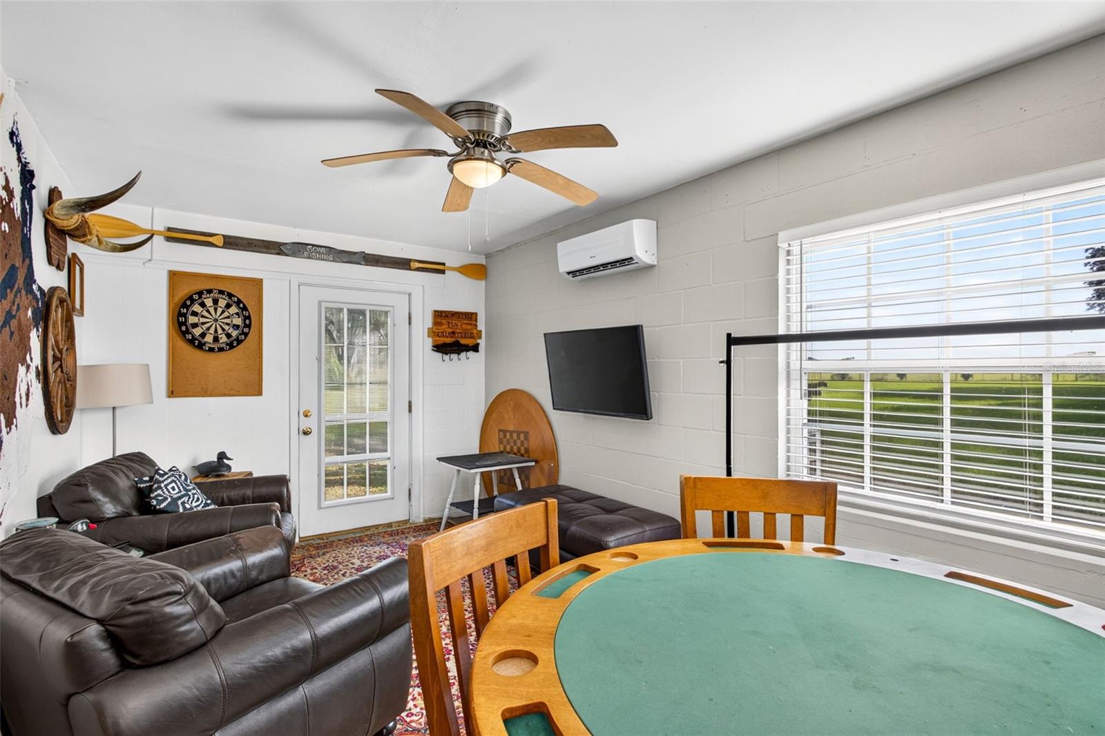15300 LAKE IOLA ROAD, Dade City, FL 33523