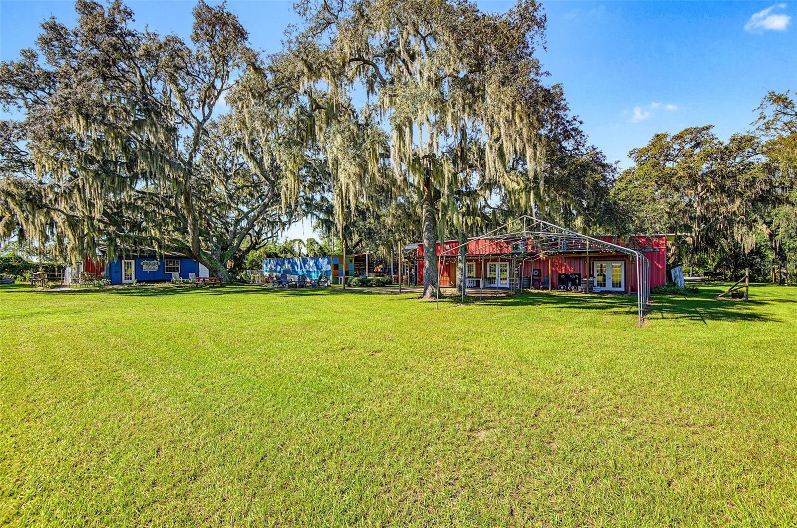 15300 LAKE IOLA ROAD, Dade City, FL 33523