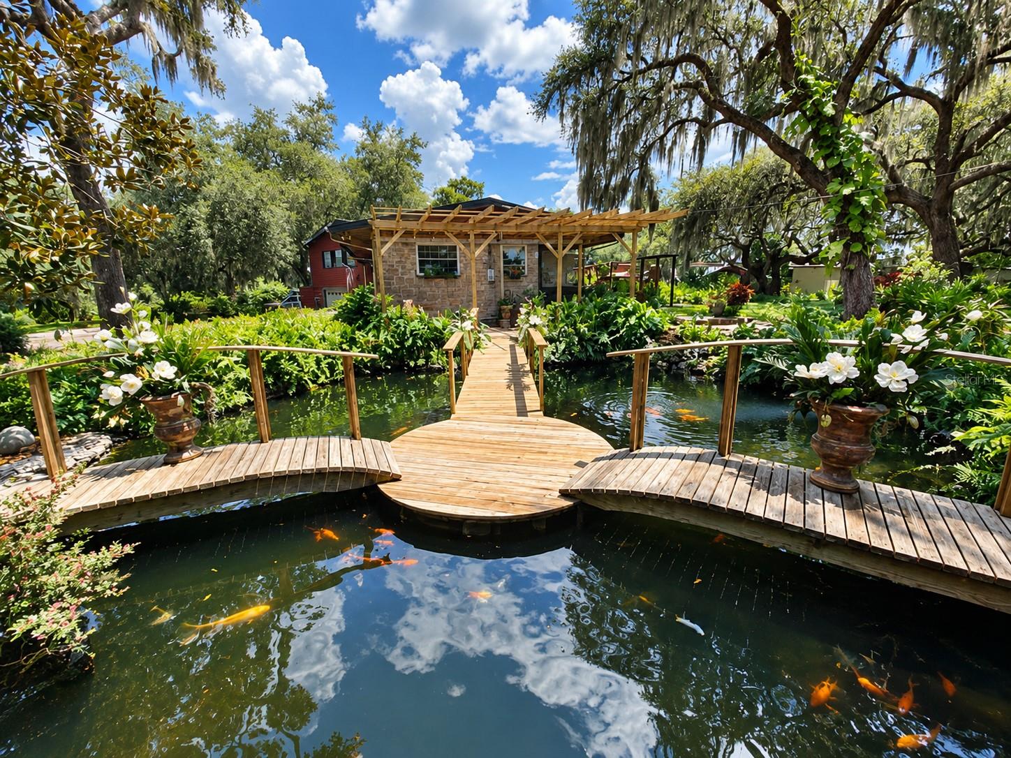 15300 LAKE IOLA ROAD, Dade City, FL 33523