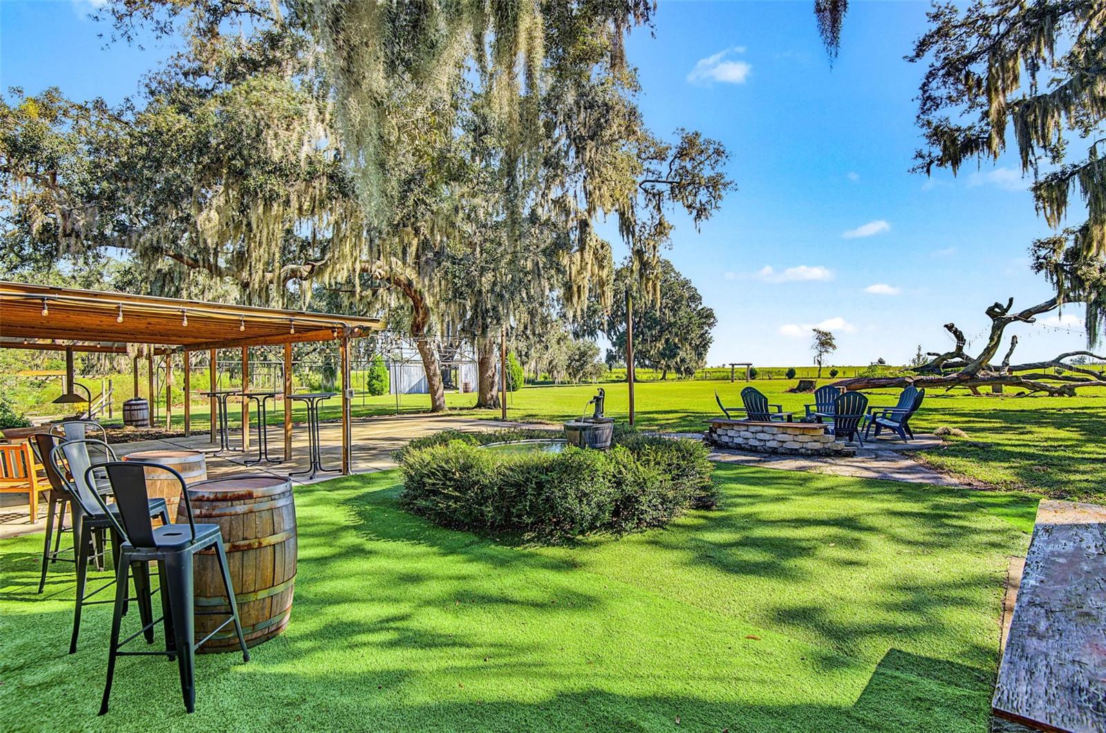 15300 LAKE IOLA ROAD, Dade City, FL 33523