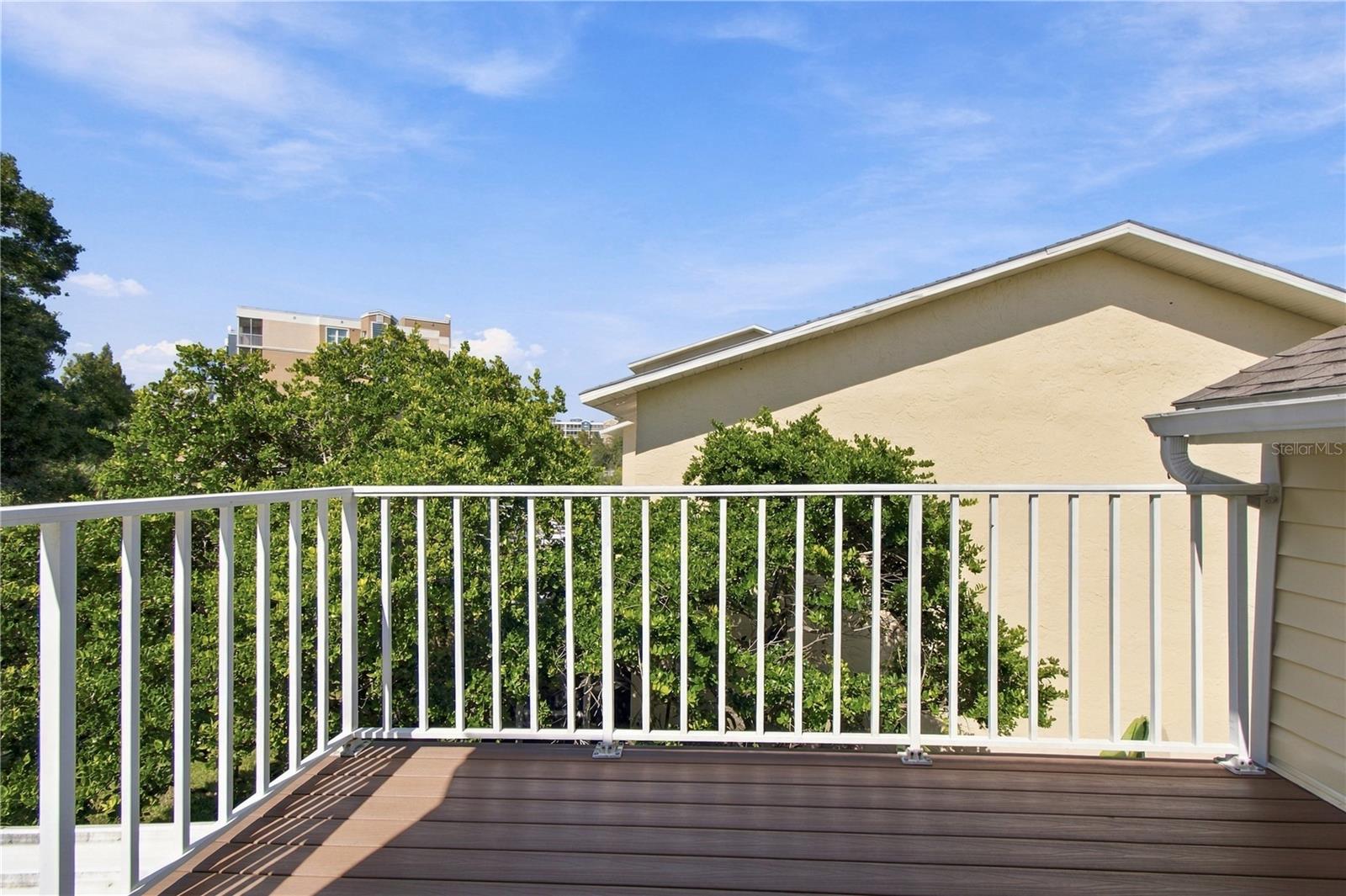 1050 STARKEY ROAD, #907, Largo, FL 33771