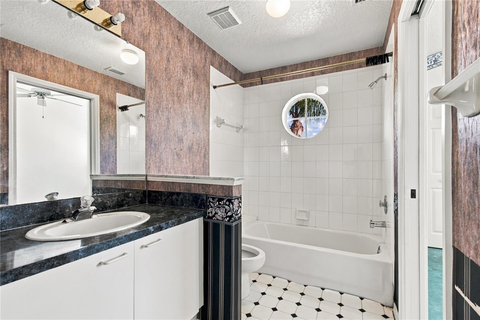 1050 STARKEY ROAD, #907, Largo, FL 33771