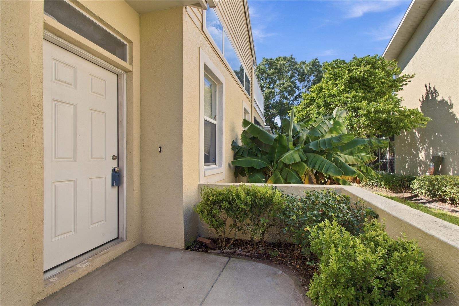 1050 STARKEY ROAD, #907, Largo, FL 33771
