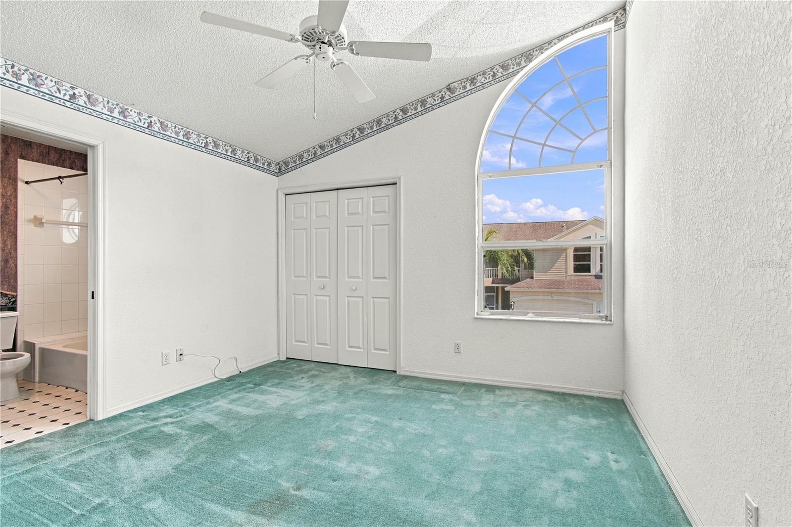 1050 STARKEY ROAD, #907, Largo, FL 33771