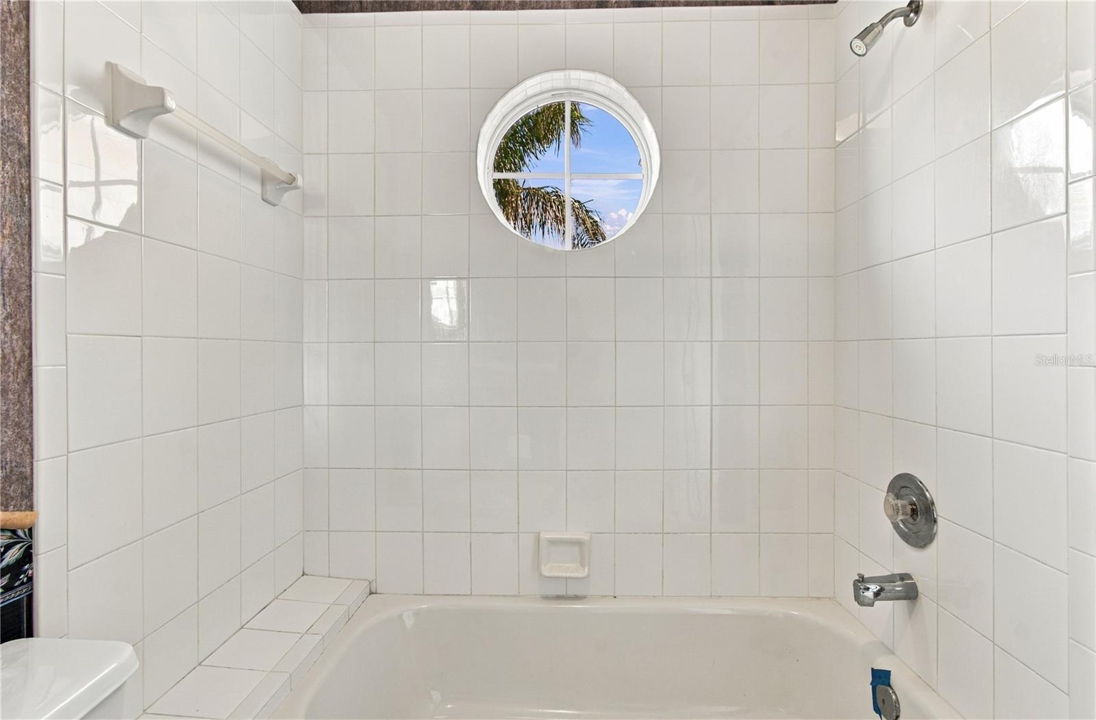 1050 STARKEY ROAD, #907, Largo, FL 33771