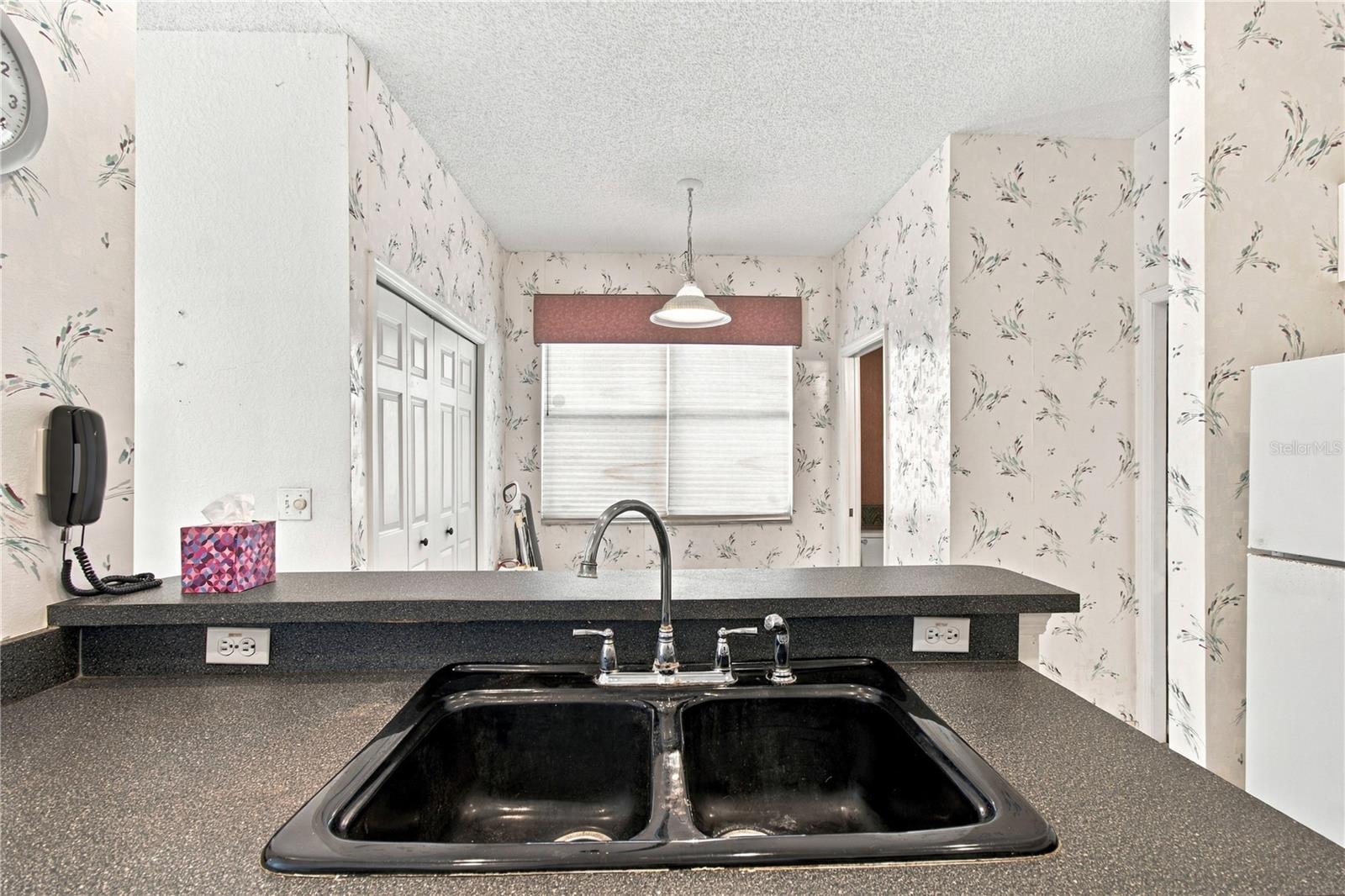1050 STARKEY ROAD, #907, Largo, FL 33771
