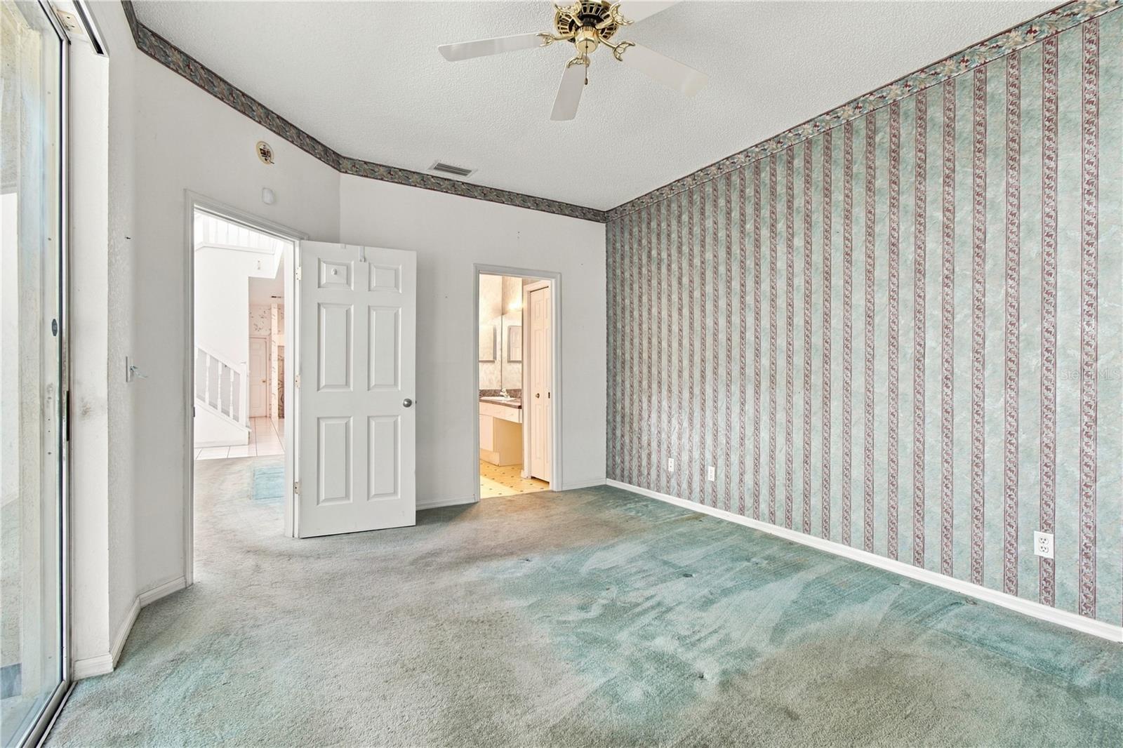 1050 STARKEY ROAD, #907, Largo, FL 33771