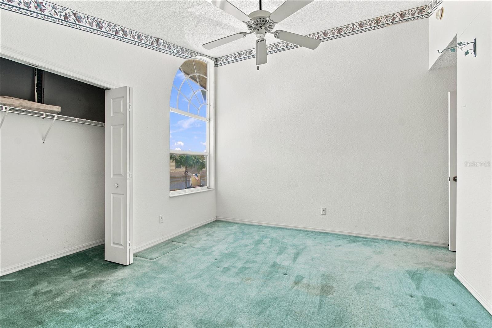 1050 STARKEY ROAD, #907, Largo, FL 33771